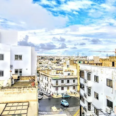 Sweet Cosy Penthouse Between Sliema & Valletta Lejlighed