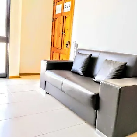 Apartmán Sweet Cosy Penthouse Between Sliema & Valletta